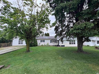 6838 1st Rd, Bremen, IN 46506