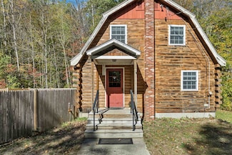 232 Kilton Pond Rd, Grafton, NH 03240