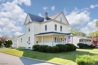 67 Hillside Ave, Midland Park, NJ 07432