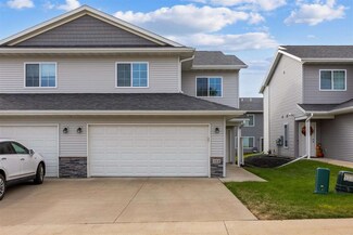 1331 Grant Ct NE Unit B, Cedar Rapids, IA 52402