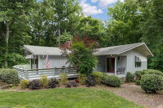 517 Merry Hills Dr, High Point, NC 27262