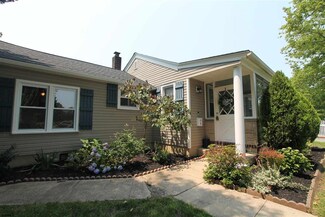 6 E Rosedale Ave, Northfield, NJ 08225