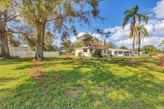 310 41st St W, Bradenton, FL 34209