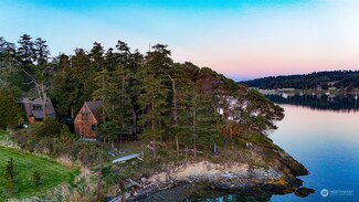 1584 Bayshore Rd, Lopez Island, WA 98261