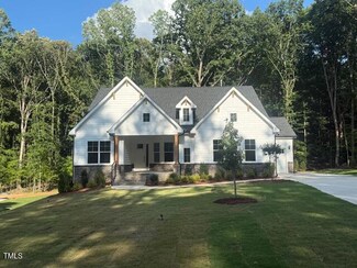 60 Valebrook Ct, Youngsville, NC 27596