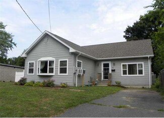 44 Coolidge Ave, Turners Falls, MA 01376