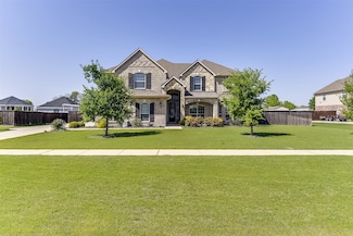 211 Stonegate Way, Red Oak, TX 75154