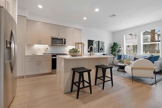 2010 Avenida Senna Unit 3-3, Chula Vista, CA 91913