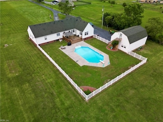 1305 Sanderson Rd, Chesapeake, VA 23322