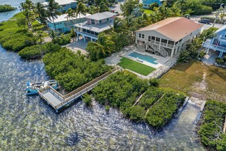 241 W Indies Dr, Ramrod Key, FL 33042