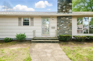 146 Berkley St, North Dartmouth, MA 02747