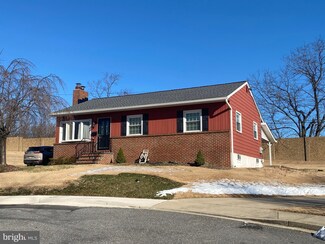 5801 Ritchie St, Glen Burnie, MD 21061