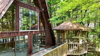 N1670 Sundance Trail, Legend Lake, WI 54135