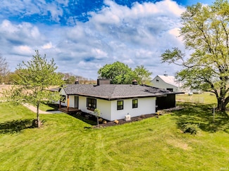 5707 S Burlington Dr, Muncie, IN 47302