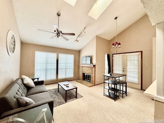 8633 Datapoint Dr, San Antonio, TX 78229