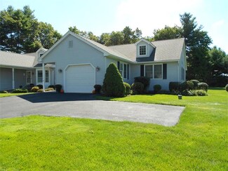 14 Southwood Cir, Hampden, MA 01036