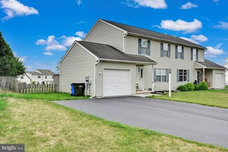 3153 Jayne Ln, Dover, PA 17315