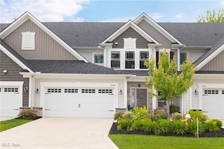 32008 Tuscan Ln, Avon Lake, OH 44012
