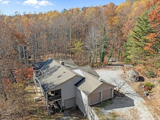 1468 Mount Olivet Rd, Zirconia, NC 28790