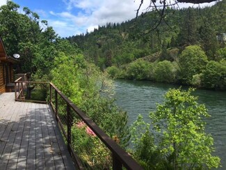 22650 Highway 62, Shady Cove, OR 97539