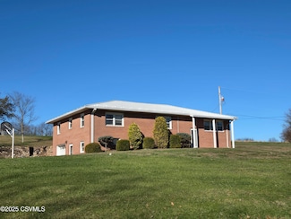 6520 Musser Ln, Watsontown, PA 17777