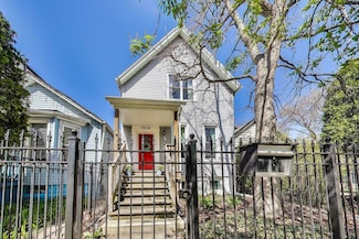 3004 W Belden Ave, Chicago, IL 60647