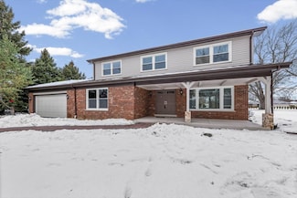 2527 Checker Rd, Long Grove, IL 60047