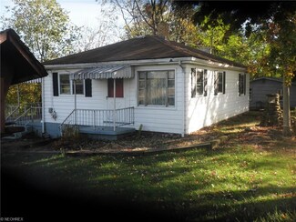 461 Ward Dr, Steubenville, OH 43953