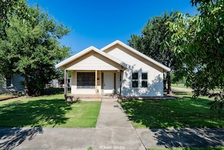 802 S Anson St, Stamford, TX 79553