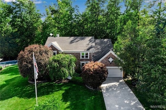 290 Curley Dr, Orchard Park, NY 14127