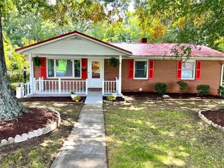 993 Hutton St, Winston Salem, NC 27101