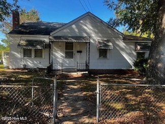 303 Ray St, Williamston, NC 27892