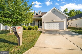 18 Iris Ct, Tuckerton, NJ 08087
