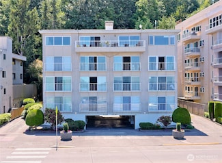 1156 Alki Ave SW Unit 204, Seattle, WA 98116