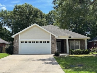 127 Brockton Ct, Dothan, AL 36305