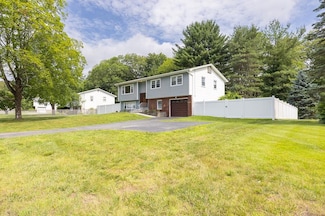 8 Sterling Mine Rd, Sloatsburg, NY 10974