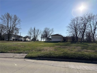502 S Charles St, Maryville, MO 64468