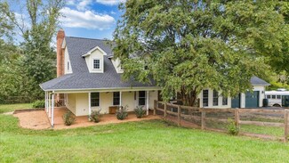 883 Foggy Ridge Rd, Rocky Mount, VA 24151
