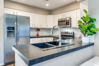 8417 Old Moss Rd, Dallas, TX 75231