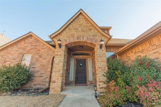 1316 Brice Dr, Moore, OK 73160