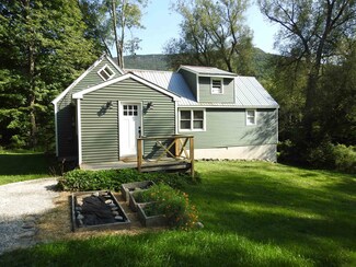 1471 Back Rd, Belvidere, VT 05442