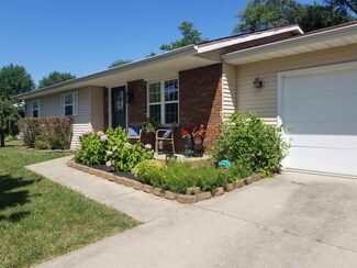 2803 William Dr, Winona Lake, IN 46590