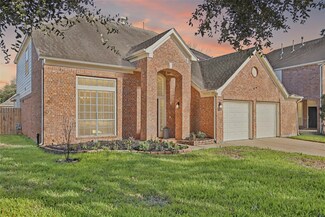 16210 Broken Timber Cir, Houston, TX 77095