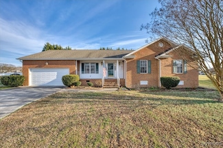 112 Shade Tree Ct, Colonial Heights, VA 23834