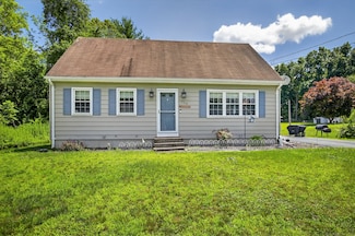 208 Browning Rd, Norwich, CT 06360
