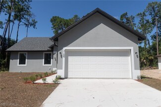 3105 Myra Ln, Labelle, FL 33935