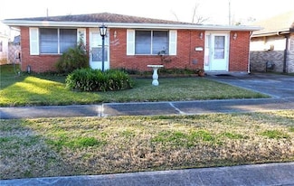 1380 Redwood Dr, Harvey, LA 70058