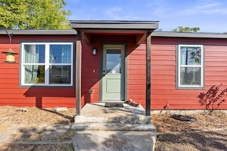 303 W Avenue I, Belton, TX 76513