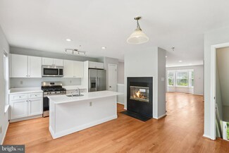 344 Huntington Ct Unit 22, West Chester, PA 19380
