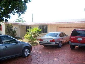 1160 NW 81st Ave, Pembroke Pines, FL 33024